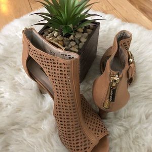 Louise et Cie Olivia Tan Leather Open Toe Heel